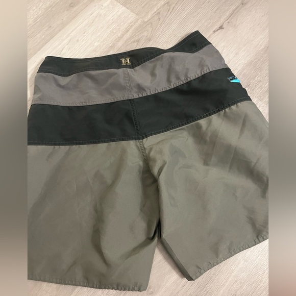 Howler Brothers Board Shorts 8” - Picture 5 of 7